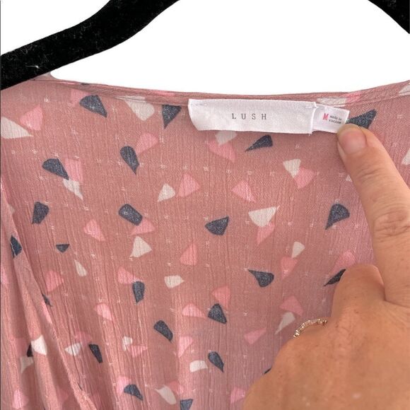 Lush Flutter Sleeve Midi Flounce Dress in Blush Print M - Picture 9 of 11